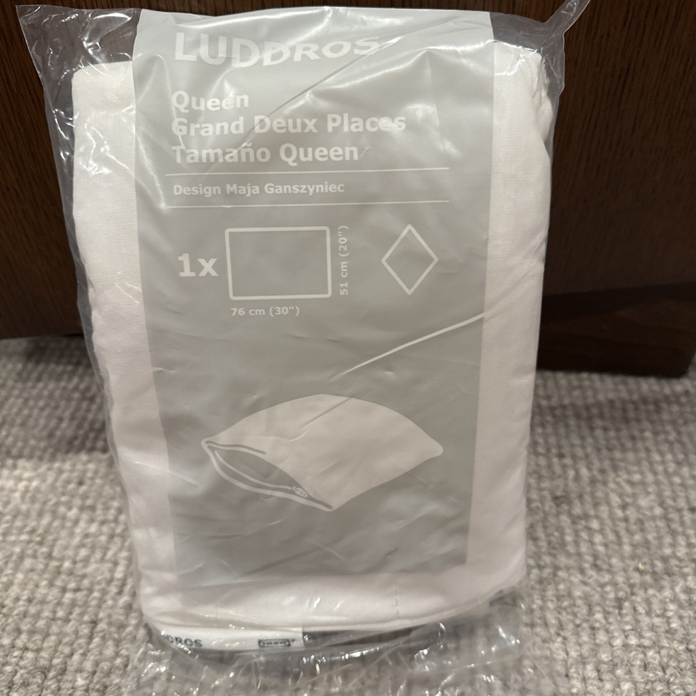 IKEA‎ Luddros Pillow Protector Queen White with Zipper